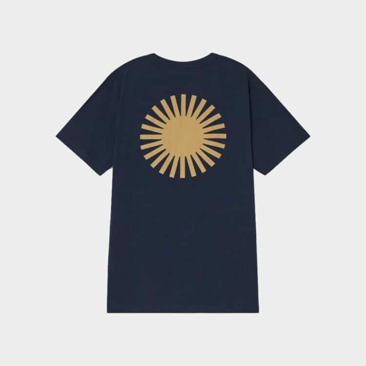 Camiseta Sol navy con el sol en la espalda de Thinking Mu