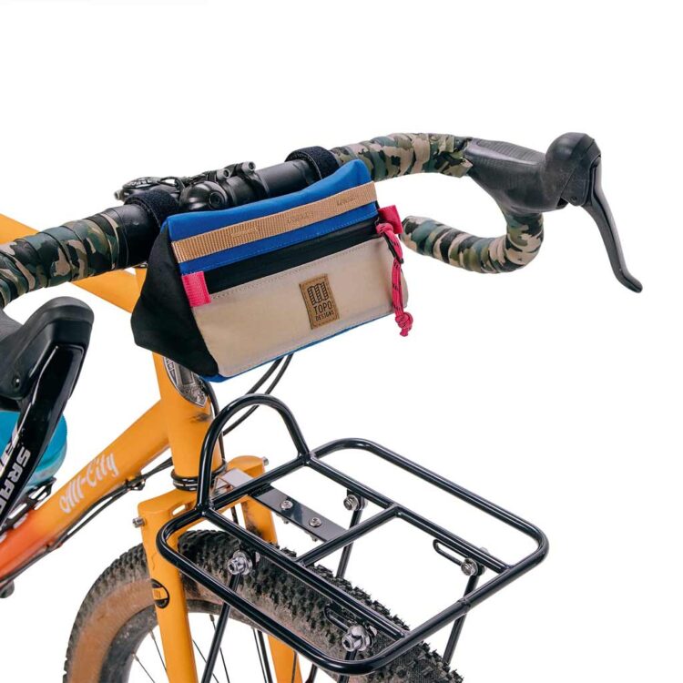Bike bag colocada en la bicicleta