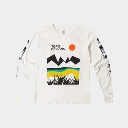 Desert Ls en color blanco Topo Designs camiseta