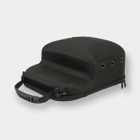 Porta gorras Chela en color negra de FlexFit